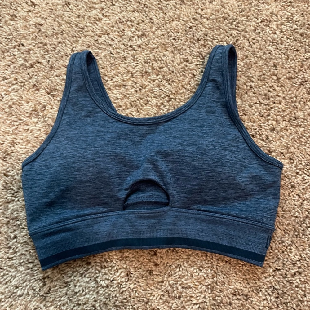 Excellent condition Buffbunny blue seamless sports bra size M
